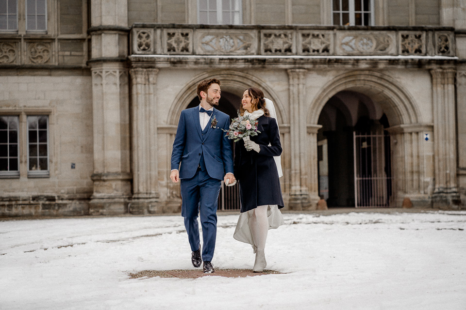 Jessica Mewes Fotografin Hochzeit heiraten Coburg Buerglasschloesschen Ehrenburg Vintage Corona